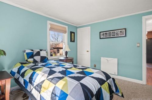 68 Irving St, Manchester CT 06042-3029 exterior