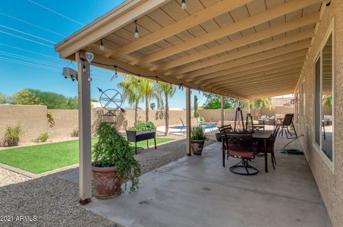 13229 40 St, Phoenix AZ 85018-1601 exterior