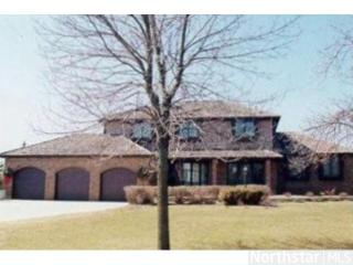 2770 Autumn Woods Dr, Chaska MN  55318-1143 exterior