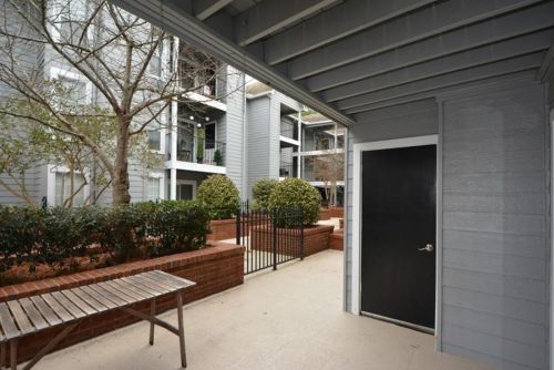 313 Granville Ct, Atlanta GA  30328-3434 exterior