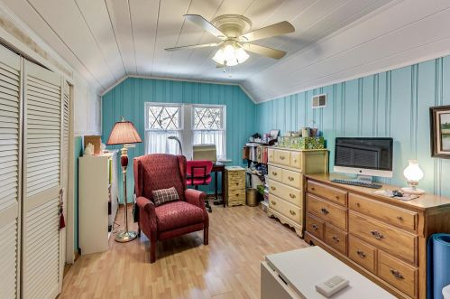 6207 Moody Ave, Chicago IL 60638-4313 exterior