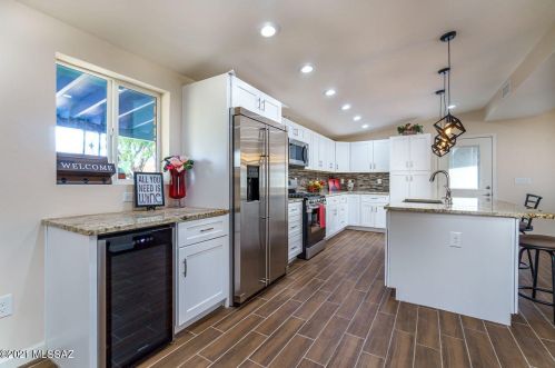 4220 Timrod St, Tucson AZ  85711-4151 exterior