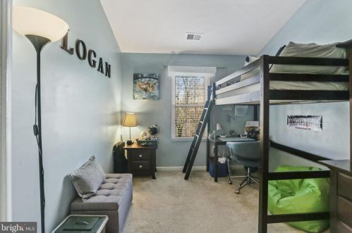 3907 Elbert Ave, Alexandria VA 22305-2045 exterior