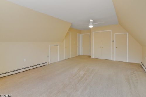 561 Shr Trl, Sparta NJ 07871-1208 exterior