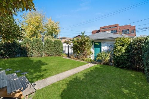 2201 72 Ct, Chicago IL 60707-4203 exterior