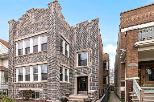 2562 Argyle St, Chicago, IL 60625-2604