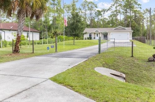 4375 6 Ave, Naples FL 34120-9047 exterior