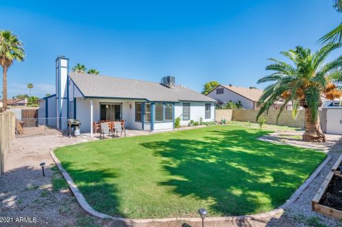 621 Los Feliz Dr, Chandler AZ  85226-4930 exterior