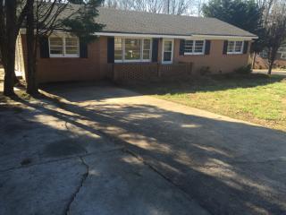4103 Greenhaven Ln, Gastonia, NC 28056-7032