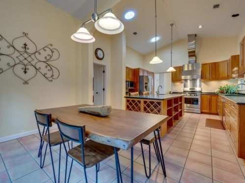 3909 Edwards Mtn Dr, Austin TX 78731-3845 exterior