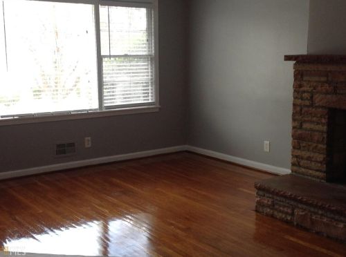 1450 Adele Ave, Atlanta GA  30314-2504 exterior