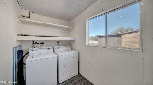 726 Abrego Dr, Green Valley AZ 85614-1504 exterior