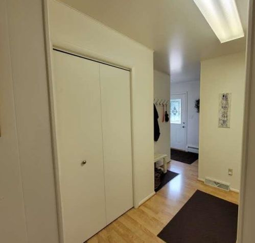 1849 Lawnel Ave, Meskegon MI 49441-3743 exterior