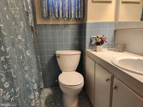 7801 Horrocks St, Philadelphia PA 19124-1812 exterior