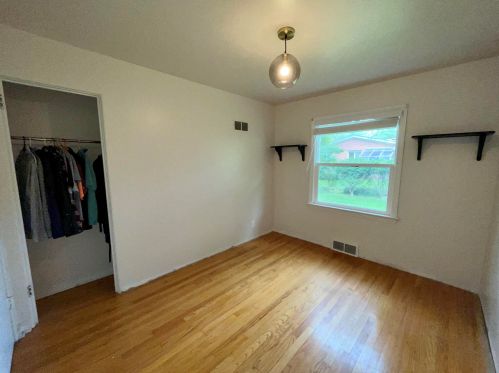 3129 Fleetwood Dr, Kalamazoo MI  49024-5606 exterior