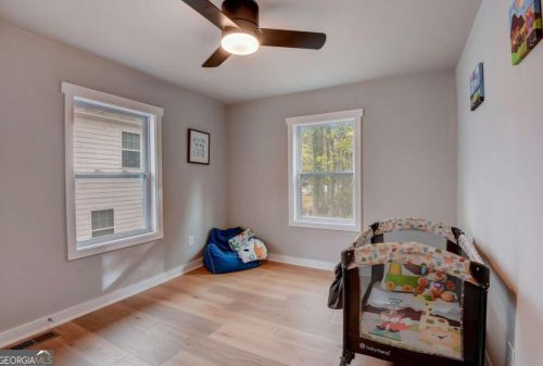 155 Hemphill School Rd, Atlanta GA  30331-1621 exterior