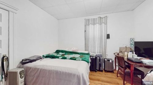 2401 New York Ave, Union City NJ 07087-4515 exterior