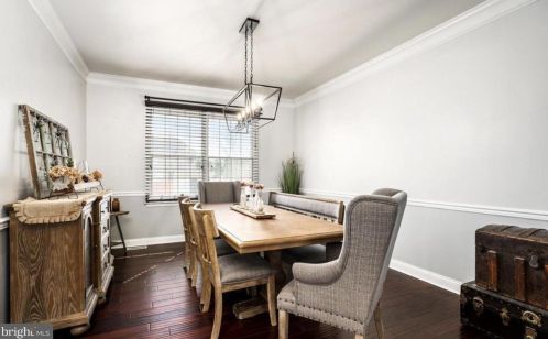 17 Fieldcrest Dr, Columbus NJ  08022-1959 exterior