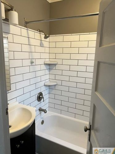 244 Hamilton St, New Brunswick NJ 08901-2206 exterior