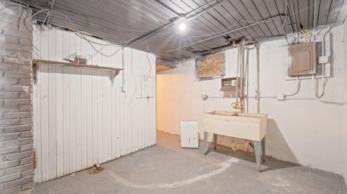 3346 36, Milwaukee WI 53216-3718 exterior