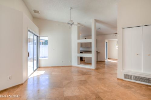 5125 Condor Dr, Tucson AZ 85742-9405 exterior