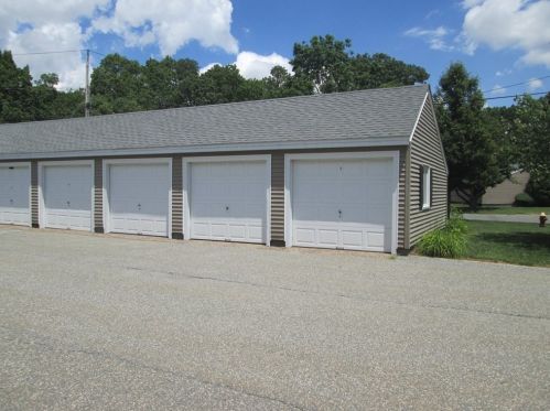 166 Applewood Dr, Chicopee MA 01022-1159 exterior