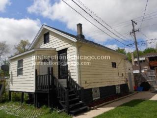 820 Massasoit Ave, Chicago IL  60651-2635 exterior