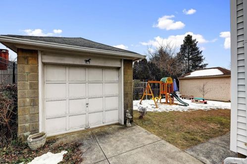 12 Lennon St, Providence RI 02908-1914 exterior