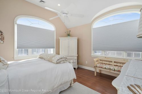 11 Philadelphia Ave, Lavallette NJ 08735-2345 exterior