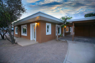 5818 19th St, Tucson, AZ 85711-5127
