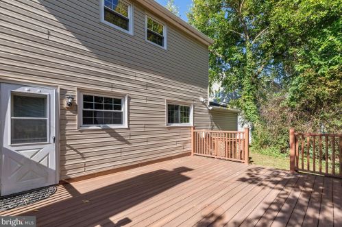 209 Foster Ave, Pittsburgh PA 15205-2352 exterior