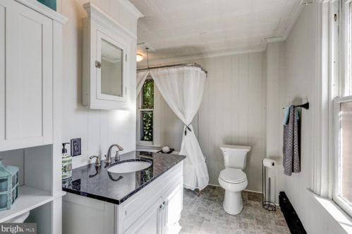 417 Mary St, Lancaster PA 17603-3330 exterior