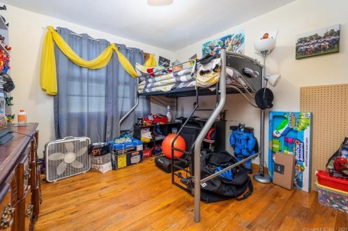 338 Cherry St, New Britain CT 06051-3507 exterior