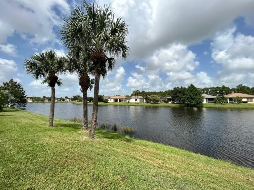 326 Coconut Key Way, Fort Pierce, FL 34986-1910