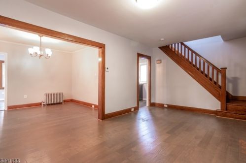 112 Woodside Rd, Maplewood NJ  07040-1951 exterior