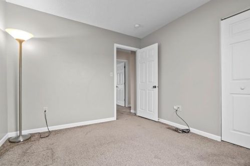 217 Mnr Vw Dr, Manor PA 15665-9731 exterior