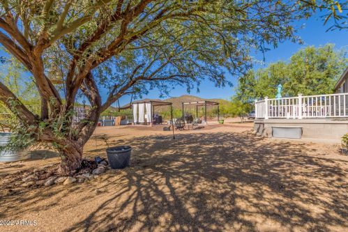 2208 Estrella Rd, Phoenix AZ 85087-8179 exterior