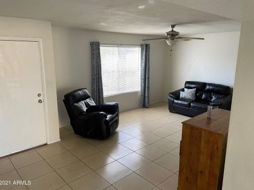 8224 33rd Ave, Phoenix AZ 85017-2303 exterior