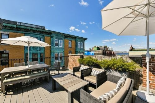 105 Myrtle St, Boston MA exterior