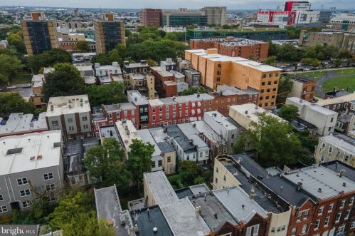 2030 Carlisle St, Philadelphia PA 19146-3106 exterior