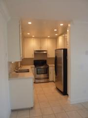 524 E Ave, San Diego CA  92118-1734 exterior