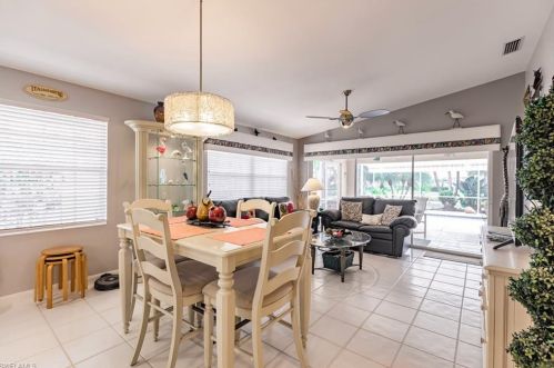 4091 Los Altos Ct, Naples FL 34109-1309 exterior