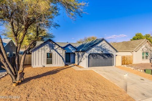 10455 Bridgestone Pl, Tucson AZ 85730-5001 exterior