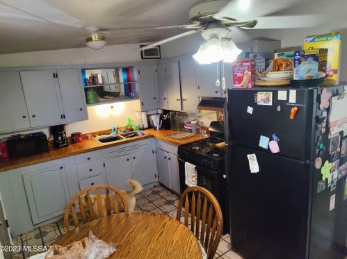 1302 Kleindale Rd, Tucson AZ 85749-8385 exterior