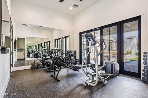 5431 Exeter Blvd, Phoenix AZ 85018-3227 exterior