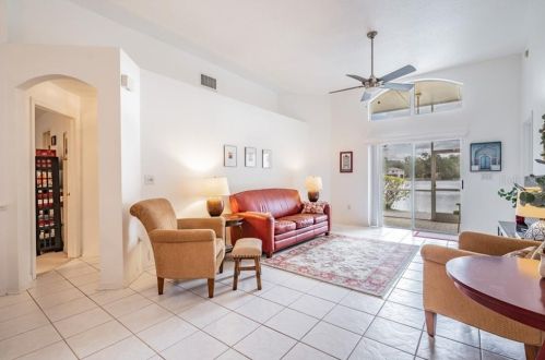 17747 Esprit Dr, Tampa FL  33647-2509 exterior