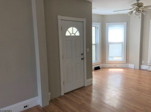 208 Main St, Hackettstown NJ 07840-2039 exterior