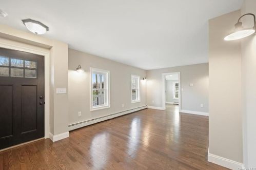 92 Railroad Ave, Montgomery NY  12549-1518 exterior