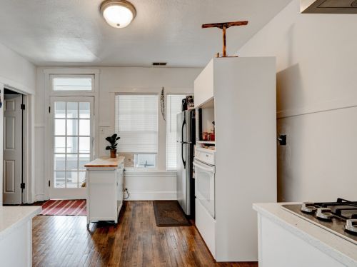 4545 Austin Ave, Chicago IL  60630-3115 exterior