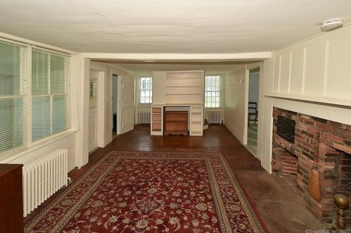 14 Meadow Rd, Windsor CT  06095-4617 exterior